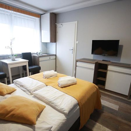 Pod Rozami Apartment Grzybowo  Exterior foto