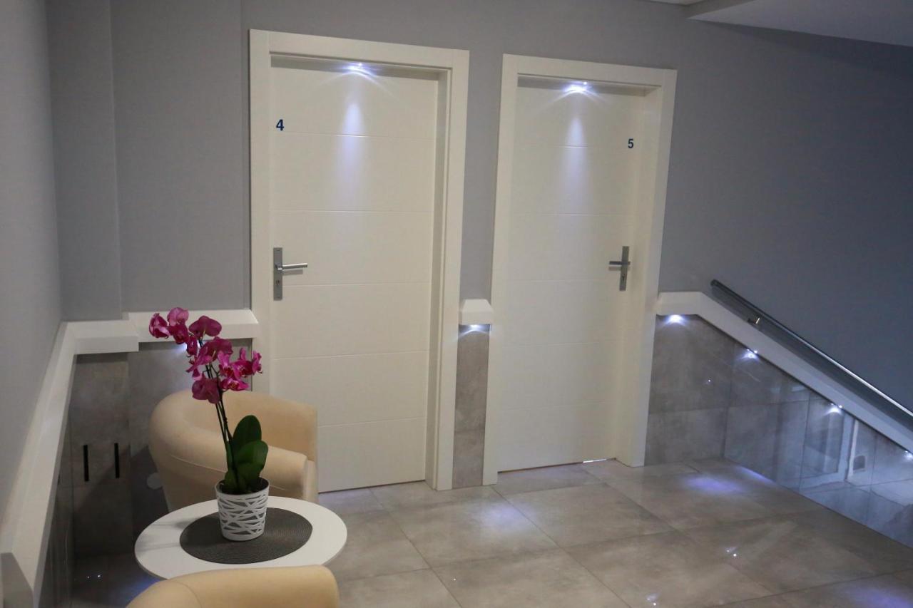 Pod Rozami Apartment Grzybowo  Exterior foto