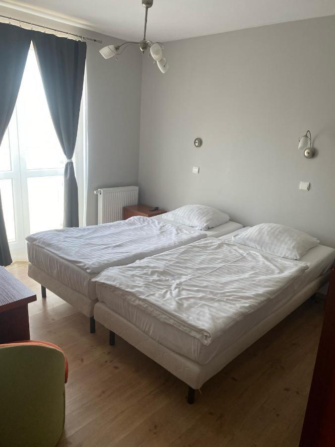Pod Rozami Apartment Grzybowo  Exterior foto